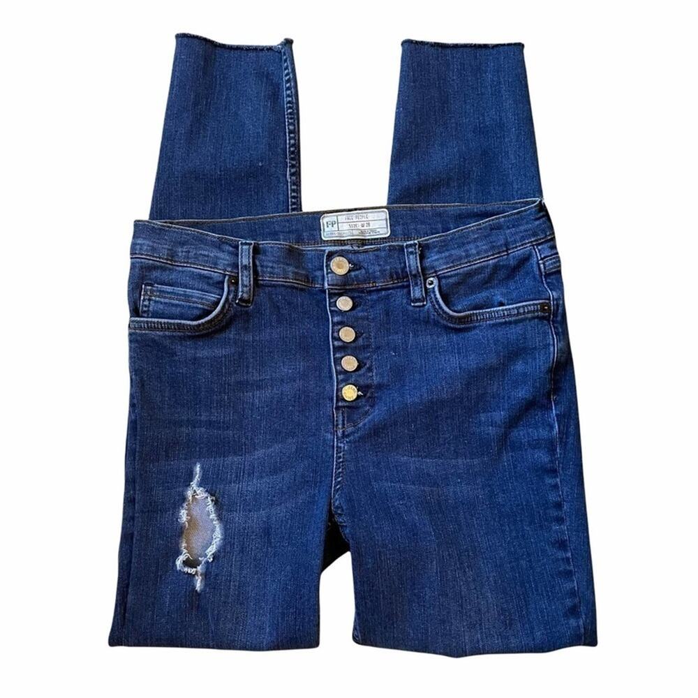 Free People Distressed Button Fly Raw Hem Cropped Blue Jeans Size‎ 28